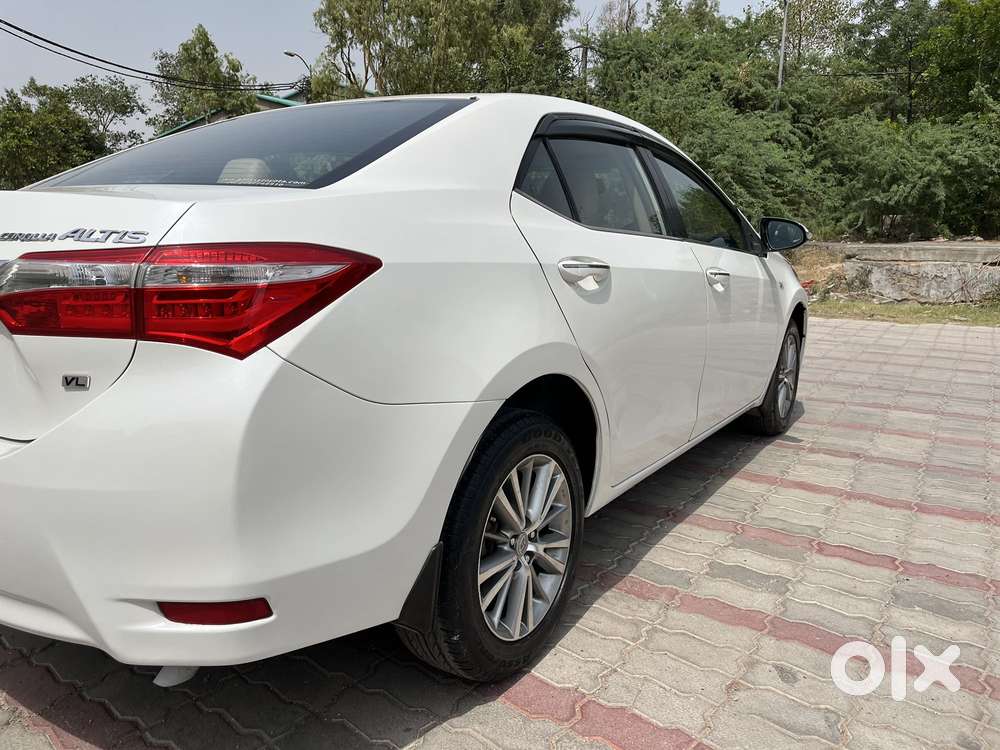 Toyota Corolla Altis 2013-2017 Vl At, 2016, Petrol