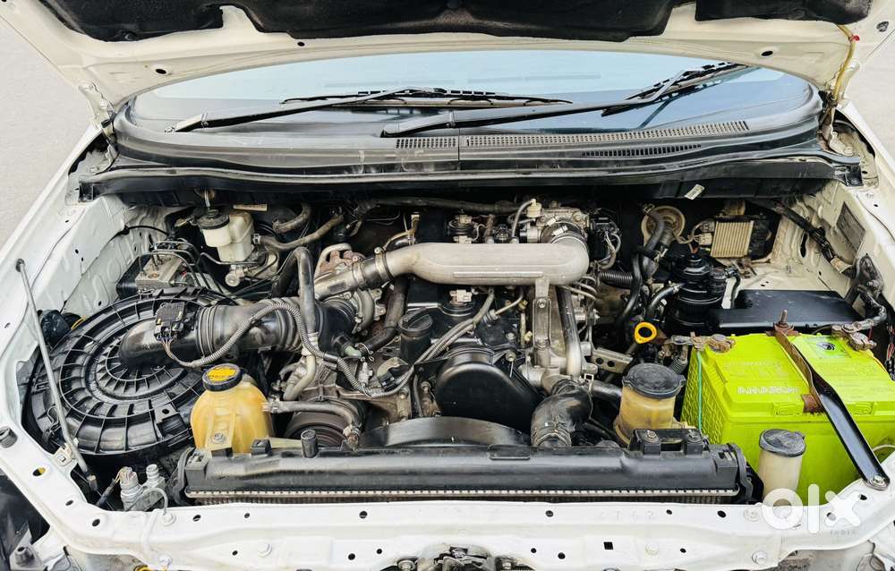 Toyota Innova 2.5 G (diesel) 8 Seater, 2015, Diesel