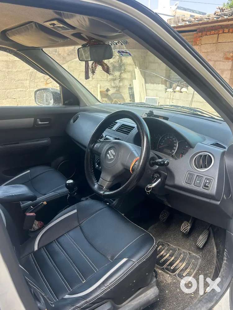 Maruti Suzuki Swift Vxi 2010