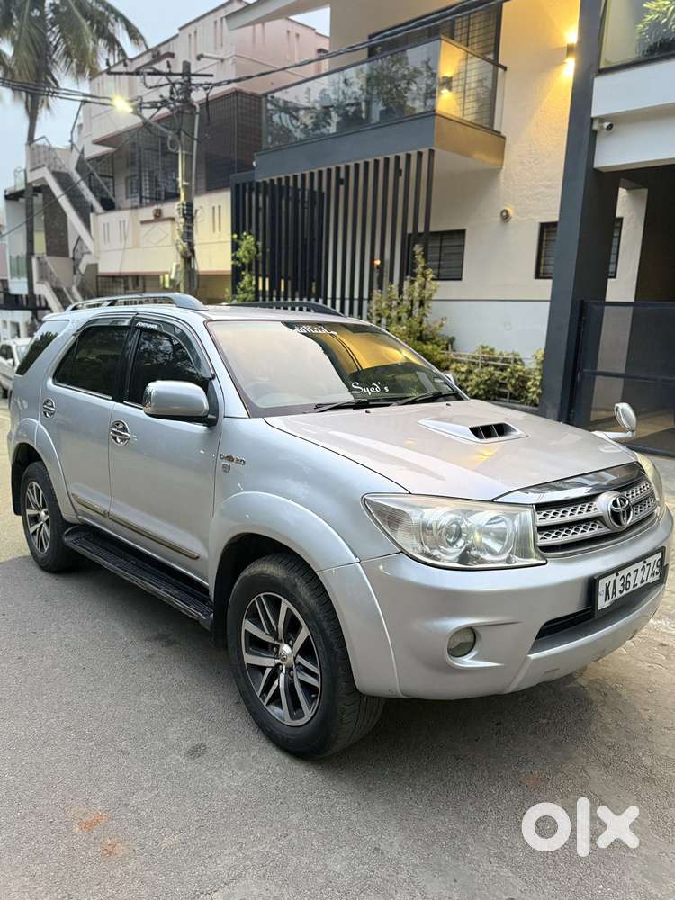 Toyota Fortuner 3.0 4x4 Manual, 2010, Diesel