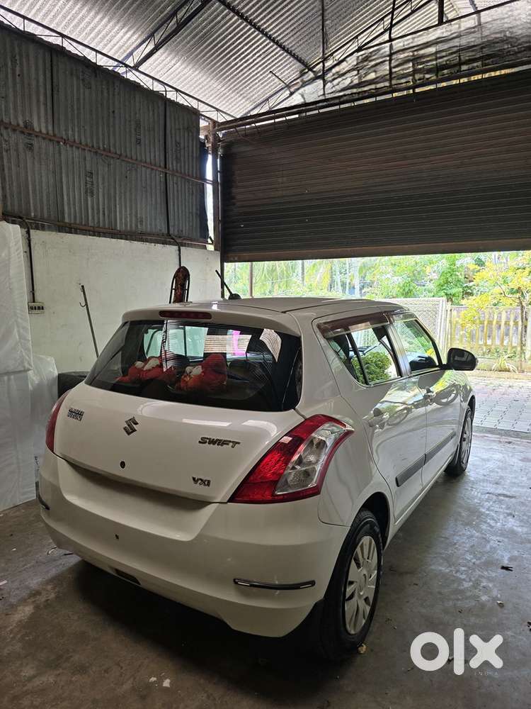 Maruti Suzuki Swift 2012