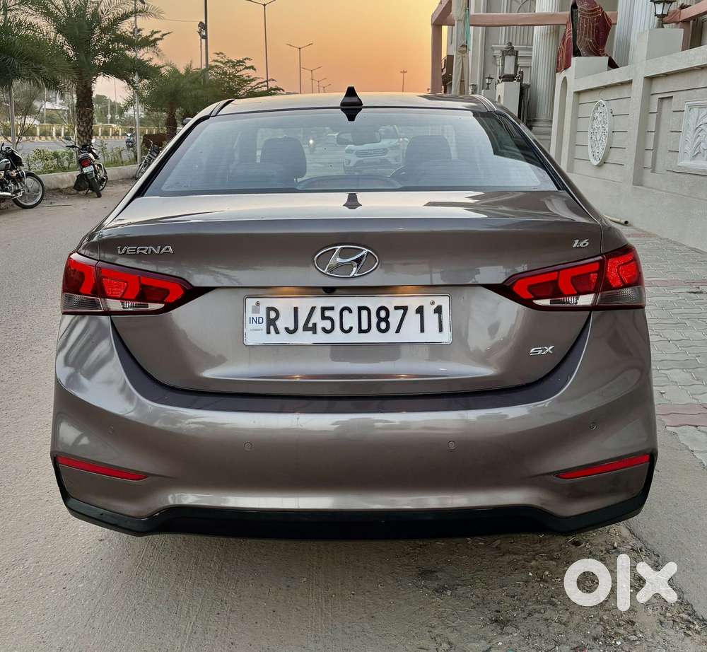 Hyundai Verna 1.6 Sx (o) Vtvt, 2018, Petrol
