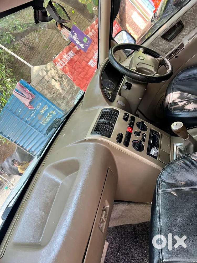Tata Safari 2012 Diesel 100000 Km Driven