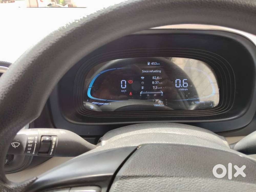 Hyundai Venue 2022  1st Owner  Only 18,000 Km Driven  Excellent Con