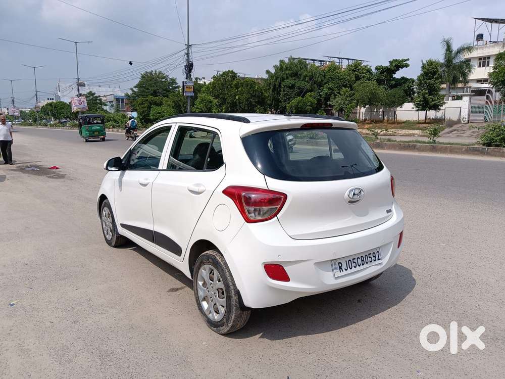 Hyundai Grand I10 Sportz 1.2 Kappa Vtvt, 2017, Petrol