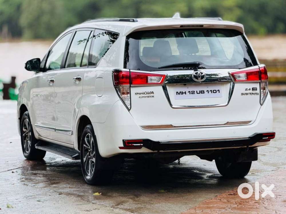 Toyota Innova Crysta 2.4 G Mt 8s, 2022, Diesel