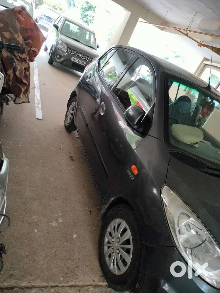 2nd Owner Hyundai I10 2015 Variant Sportz