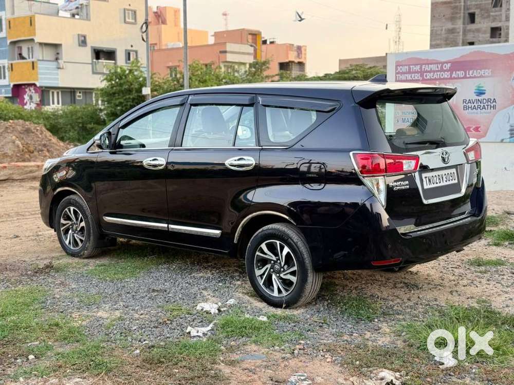 Toyota Innova Crysta 2.4 G Mt 8s, 2021, Diesel