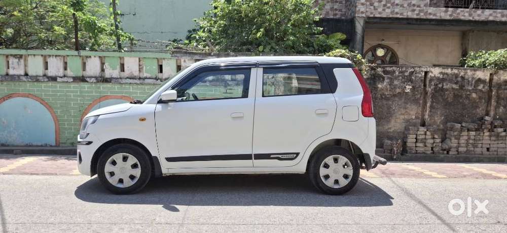 Maruti Suzuki Wagon R Vxi 1.0 Cng, 2025, Cng & Hybrids