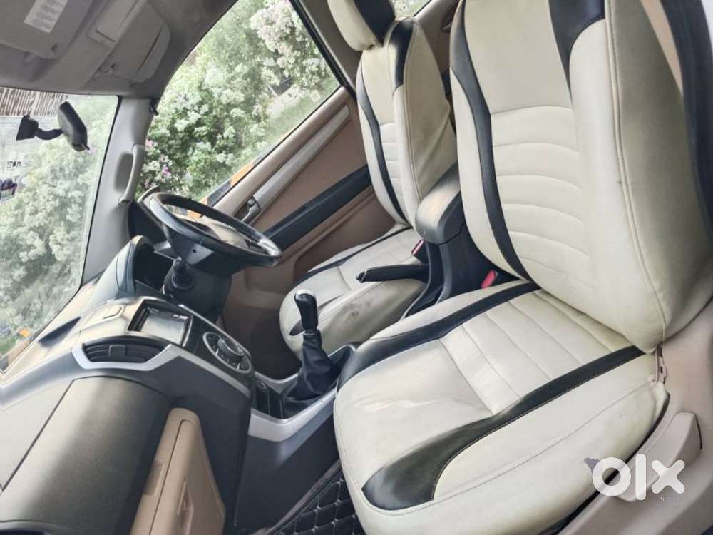 Isuzu V-cross Z 4x4 Mt, 2017, Diesel