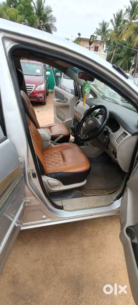 Toyota Innova 2.5 G (diesel) 7 Seater, 2010, Diesel