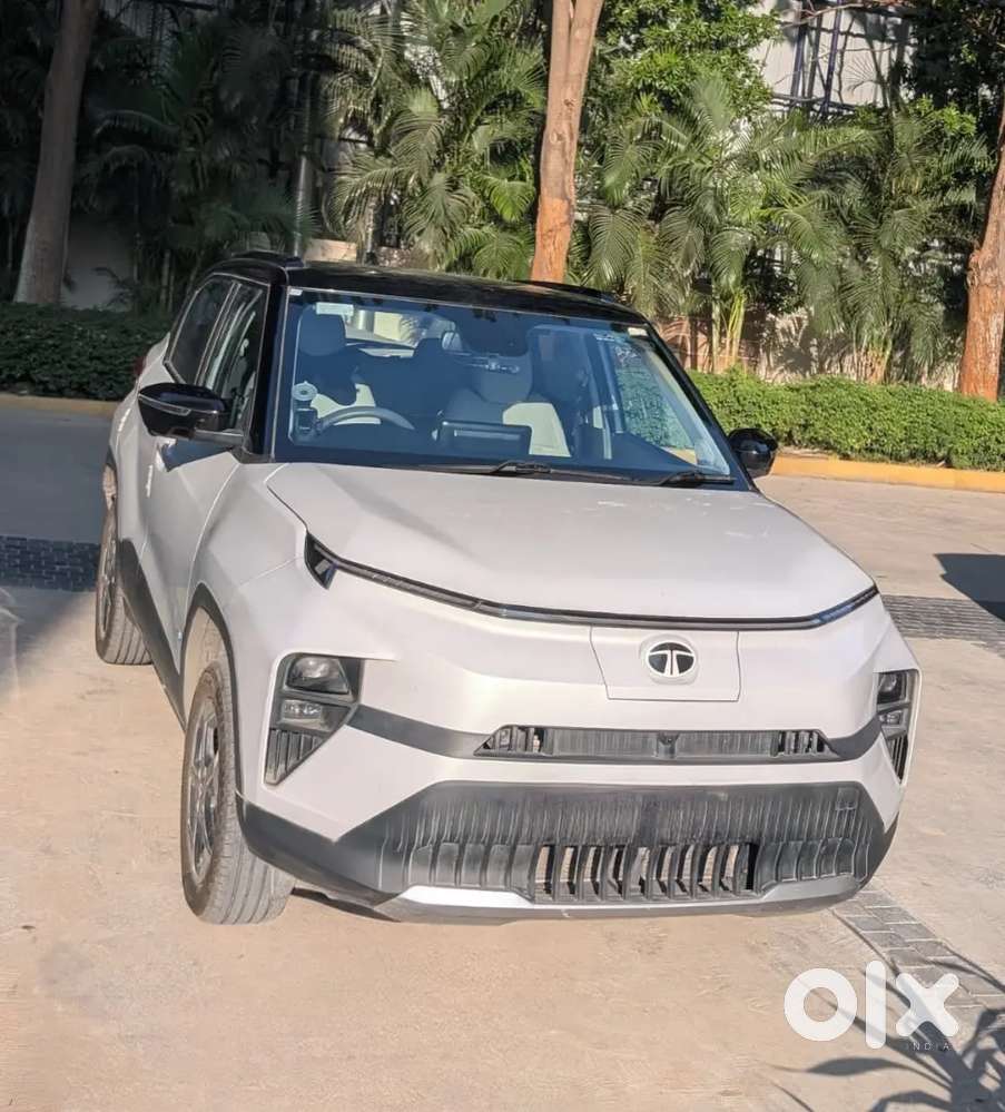 2025 Electric Vehicle Tata Punch Ev Empowered Plus Lr (long Range)