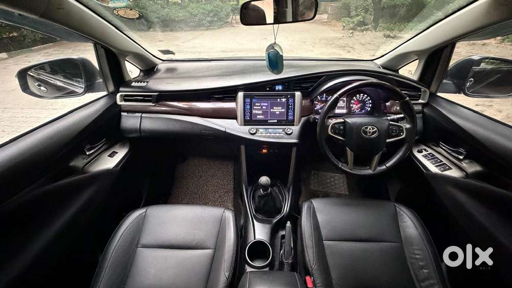 Toyota Innova Crysta 2.4 Zx Mt, 2017, Diesel