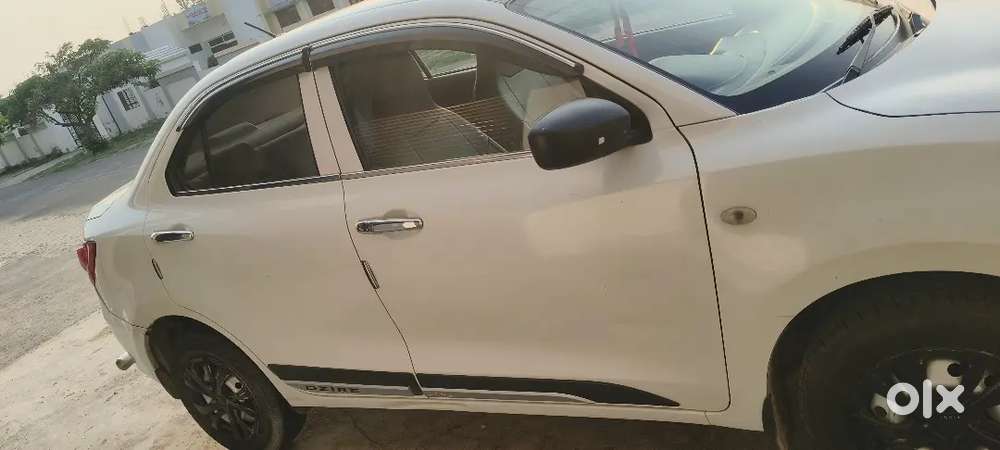 Maruti Suzuki Dzire 2021 Petrol 32312 Km Driven