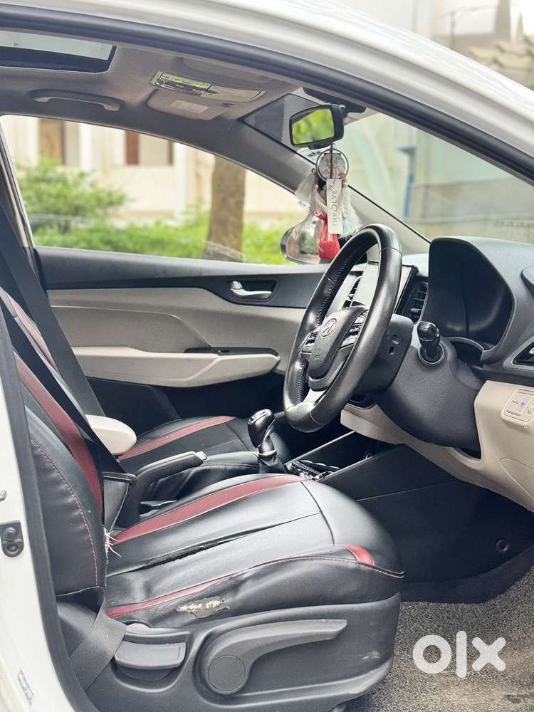 Hyundai Verna 1.5 Sx Petrol Mt, 2022, Petrol