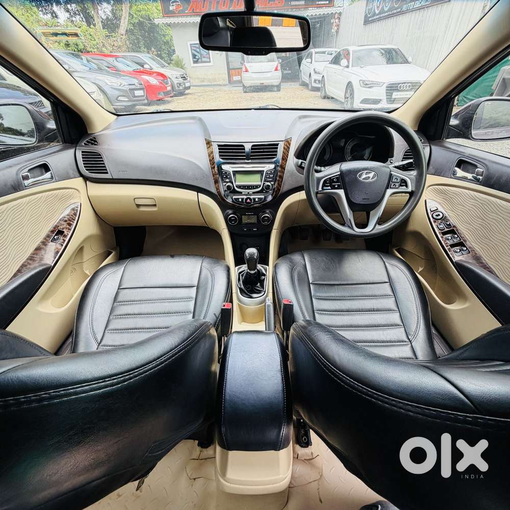 Hyundai Fluidic Verna 1.6 Vtvt Sx, 2011, Petrol