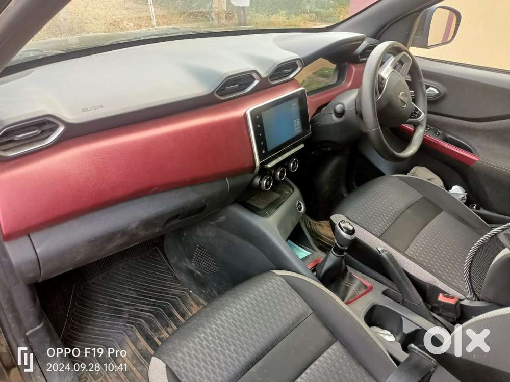 Nissan Magnite 1.0 Xv Premium Turbo (o) Dual Tone, 2023, Petrol