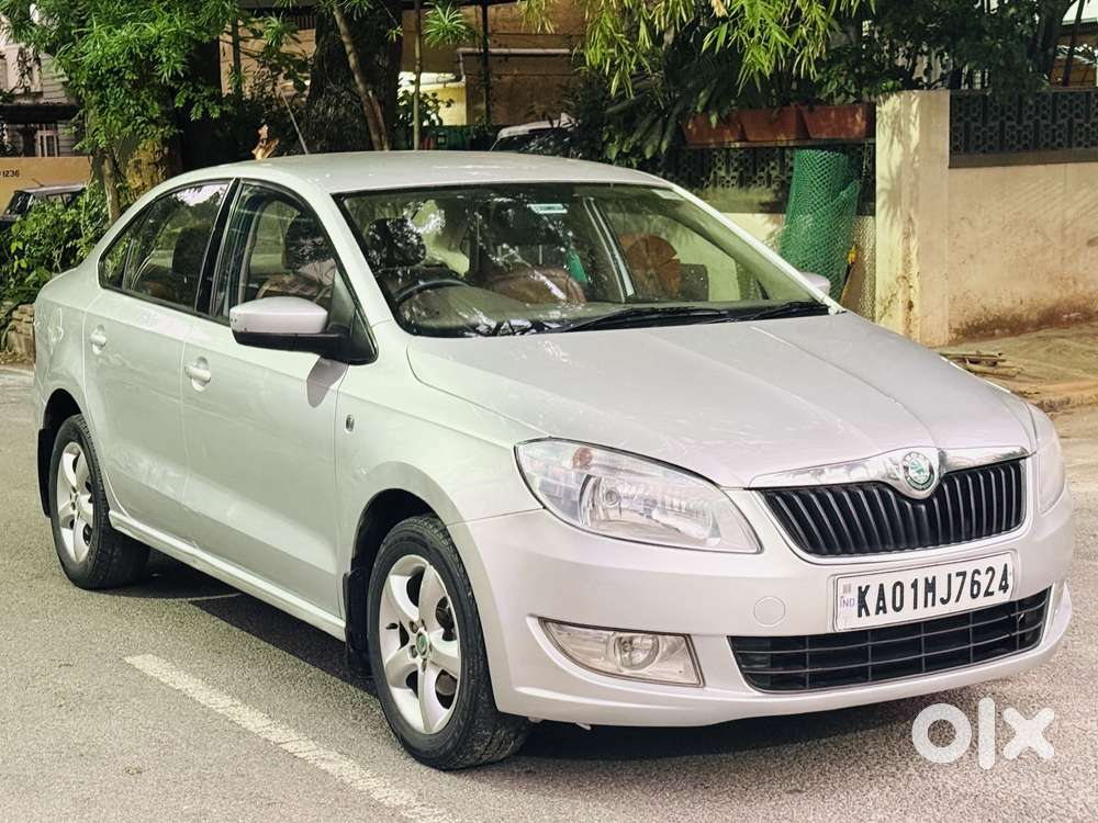 Skoda Rapid Elegance 1.6 Tdi Cr Manual, 2012, Diesel