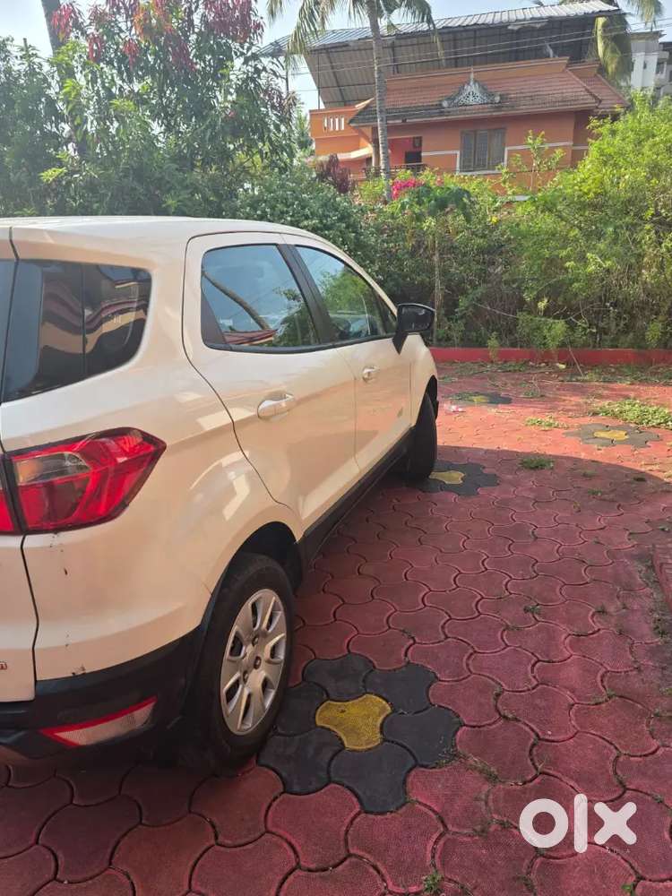 Ford Escort 2019