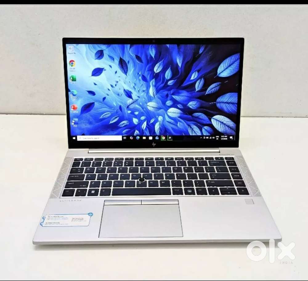Hp elitebook 4650U g7 ryzen 5 pro 8gb ram 256 ssd fingerprints