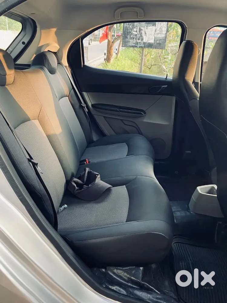Tata Tiago Revotron Xta 2017 Petrol Automatic