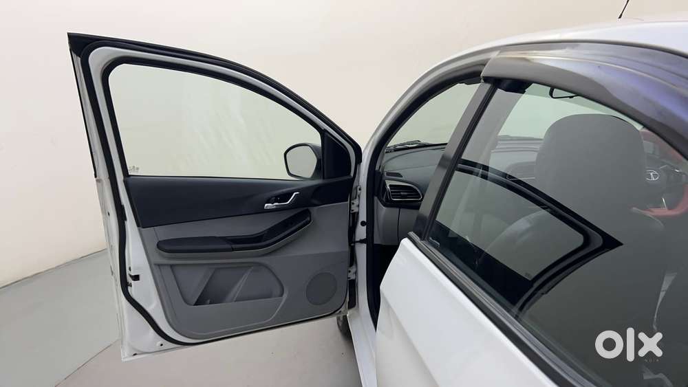 Tata Tiago Xza Plus, 2021, Petrol