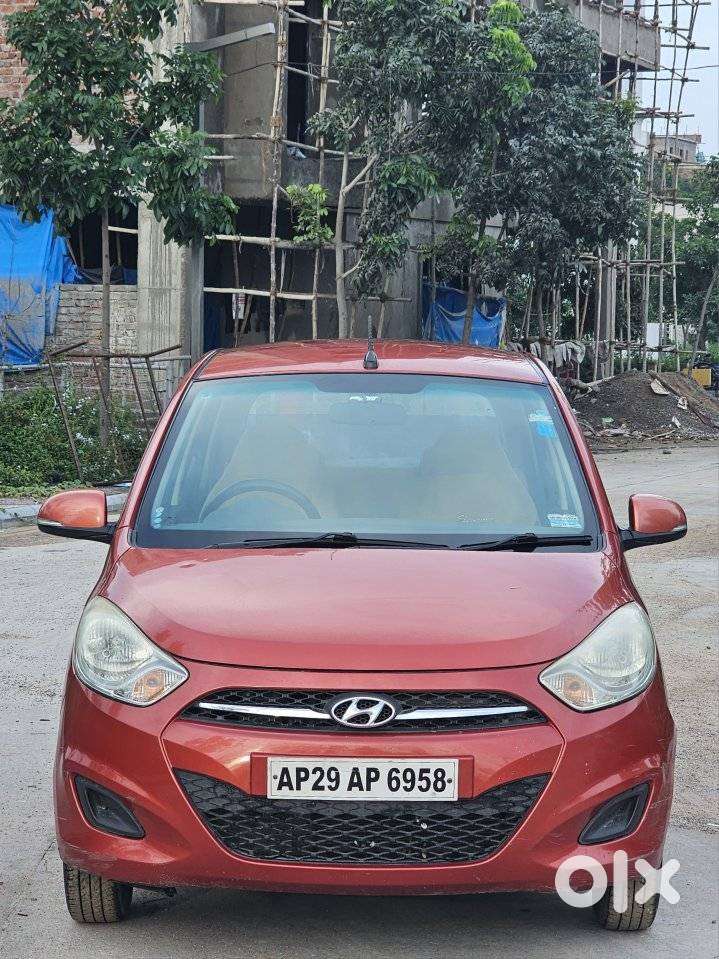 Hyundai I10 Sportz, 2011, Petrol