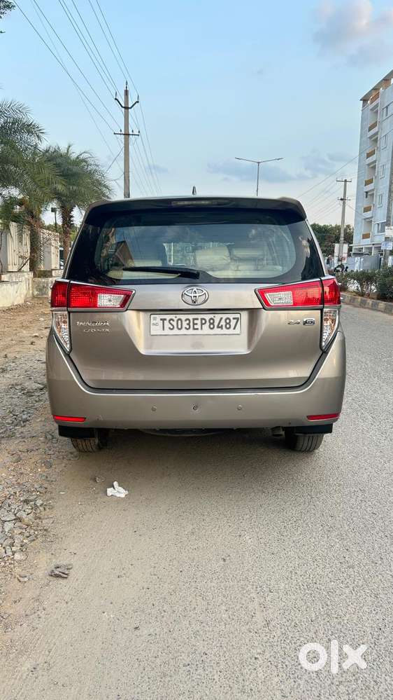 Toyota Innova Crysta 2.4 G Mt 8s, 2017, Diesel