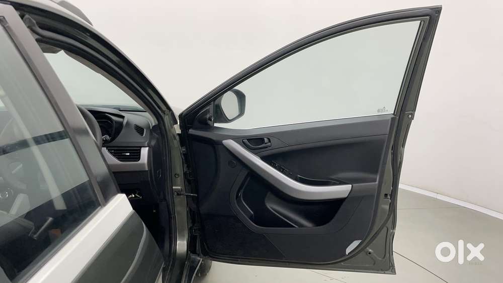 Tata Nexon 1.2 Revotron Xm (s), 2022, Petrol