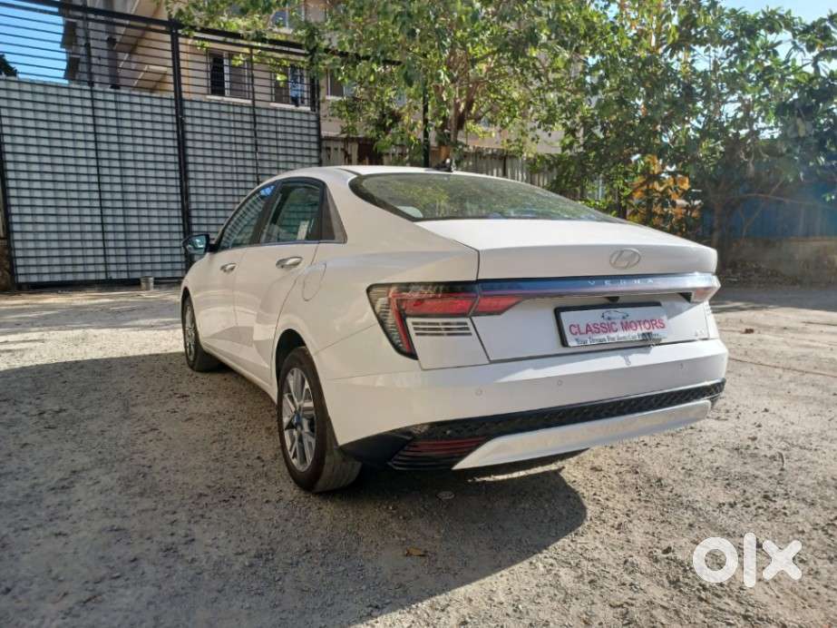 Hyundai Verna 1.5 Sx Vtvt, 2024, Petrol
