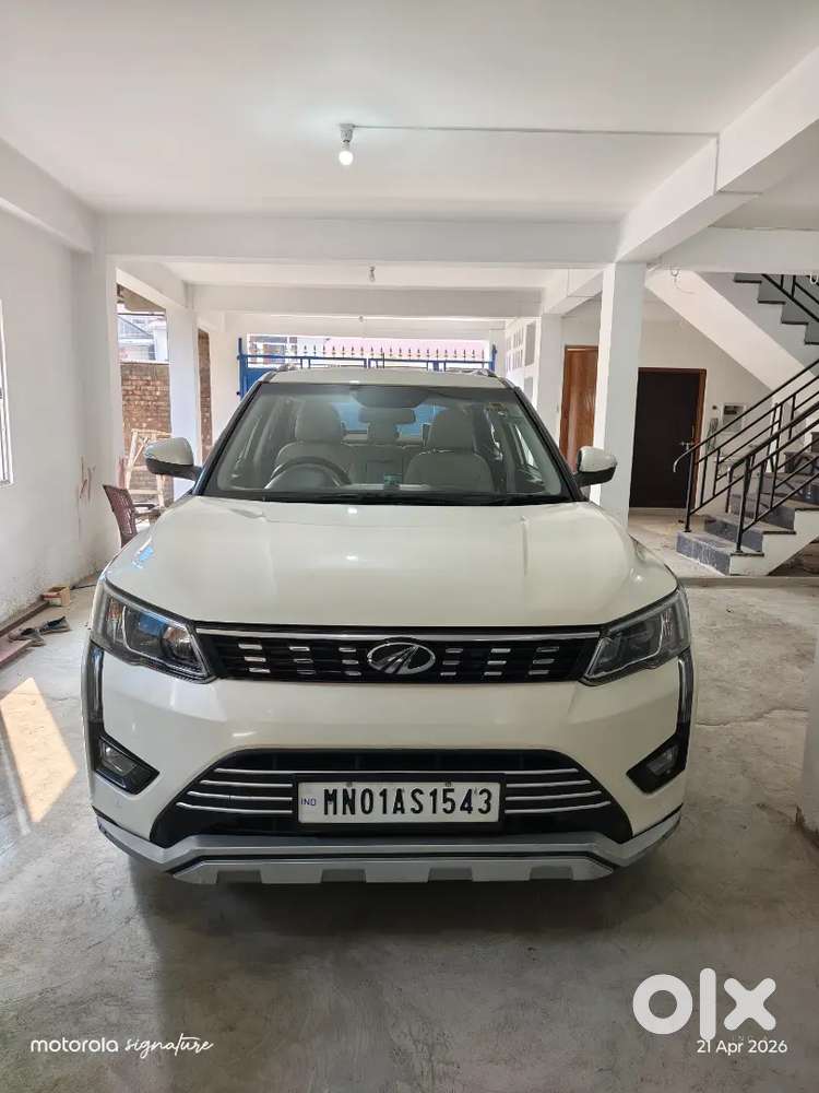 Xuv 300 W8 Optional Petrol Top Model Sunroof