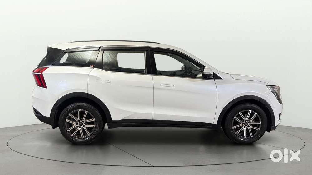 Mahindra Xuv700 2.2 Ax 7 Diesel At Luxury Pack Str, 2022, Diesel