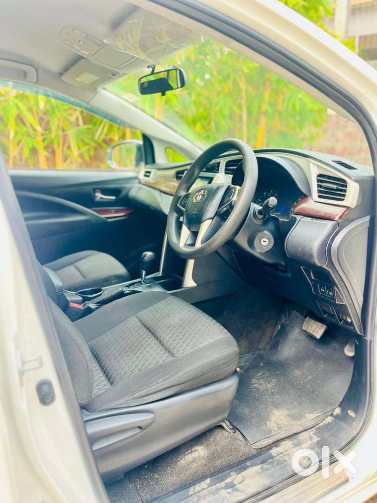Toyota Innova Crysta 2.8 Gx At, 2016, Diesel
