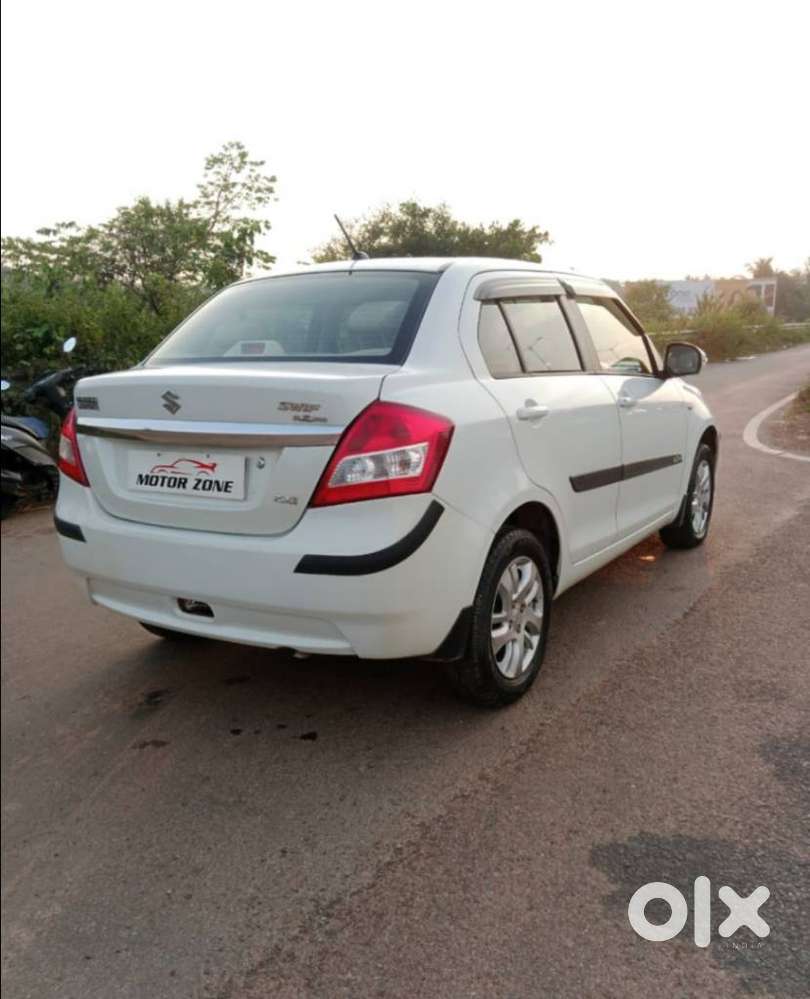 Maruti Suzuki Dzire 1.2 Zxi, 2014, Petrol
