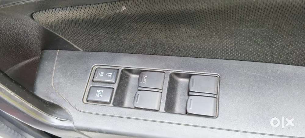 Maruti Suzuki Vitara Brezza 2020 Zxi Manual
