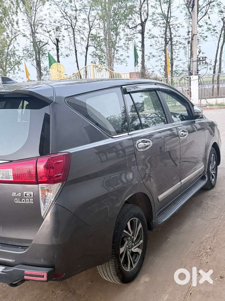 Toyota Innova Crysta 2022 Diesel Well Maintained