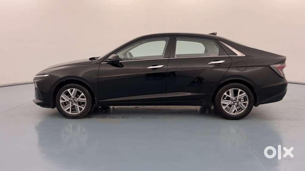 Hyundai Verna Sx 1.5 Petrol Ivt, 2023, Petrol