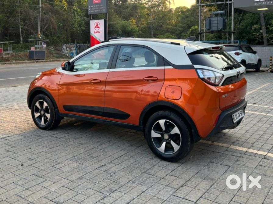 Tata Nexon 1.2 Revotron Xza Plus, 2018, Petrol