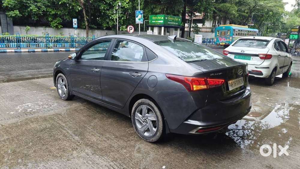 Hyundai Verna 1.5 Sx Ivt, 2022, Petrol