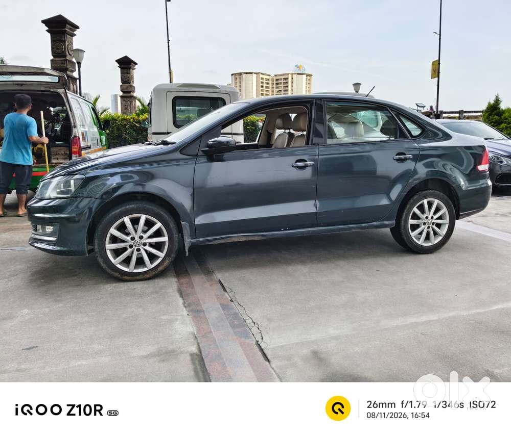 Volkswagen Vento 1.5 Highline Plus At 16 Alloy, 2017, Petrol