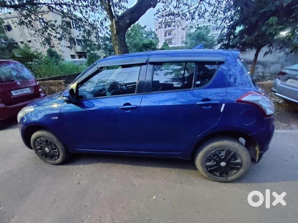 Urgent Sell Maruti Suzuki Swift Diesel 2011 Well Maintained.