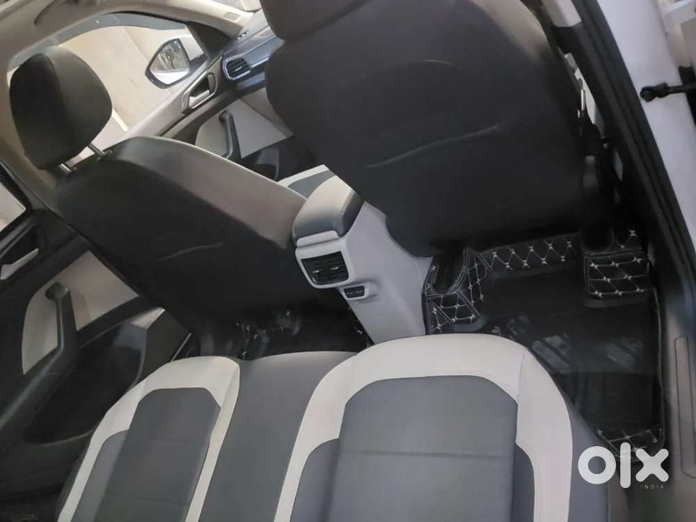 Volkswagen Taigun 1.0 Tsi Topline, 2024, Petrol