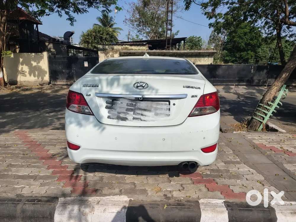 Hyundai Verna 2012