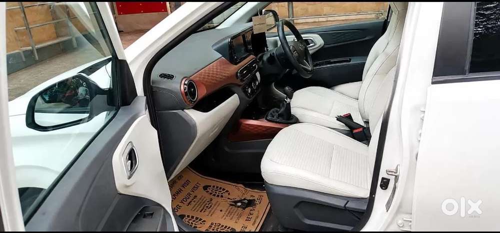 Hyundai Aura 1.2 Sx Cng, 2023, Cng & Hybrids
