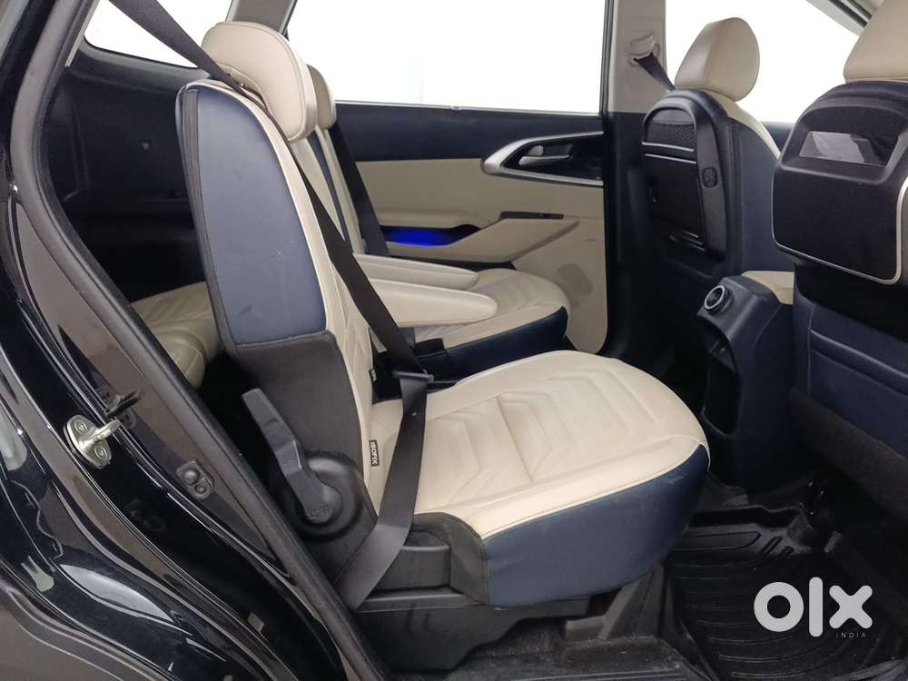 Kia Carens 1.4 Luxury Plus Dct 7 Str, 2022, Petrol
