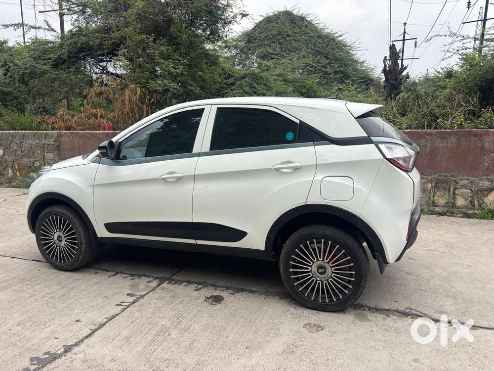 Tata Nexon 1.2 Revotron Xm, 2017, Diesel