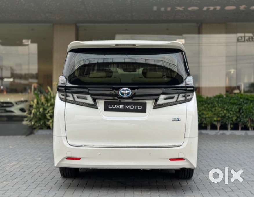 Toyota Vellfire Vip – Executive Lounge, 2022, Petrol