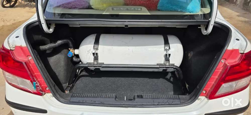 Maruti Suzuki Swift Dzire 2022 Petrol + Cng 38000 Km Driven