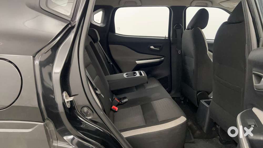 Nissan Magnite 1.0 Xv, 2023, Petrol
