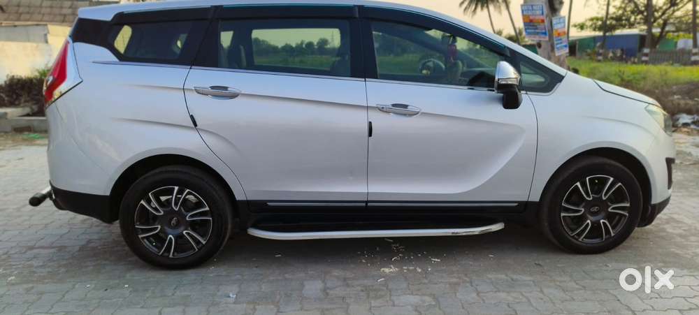 Mahindra Marazzo M8, 2019, Diesel